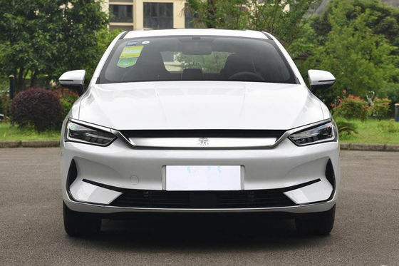 Ev 4のドア5の座席高性能と400-600KM密集したByd Qin