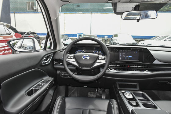 410-510KM GAC AION Sの純粋な電気小型乗用車0.78h速い充満