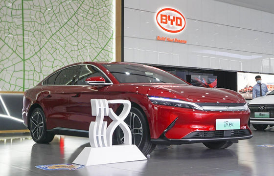 5つのドア5は610-715KM BYD EV車中間の大きいBydハンEvをつける