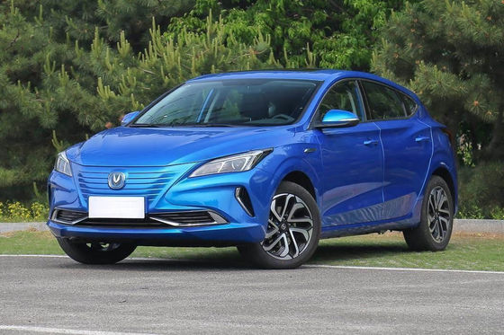405KM Changan Eadoと純粋な電気密集したセダン車の快適な小屋