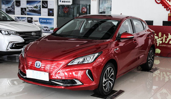 405KM Changan Eadoと純粋な電気密集したセダン車の快適な小屋