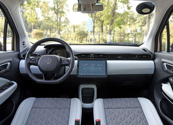 5つのドアは4つの座席モーターT03小型車403KM 0.6H速い充満を跳躍させる