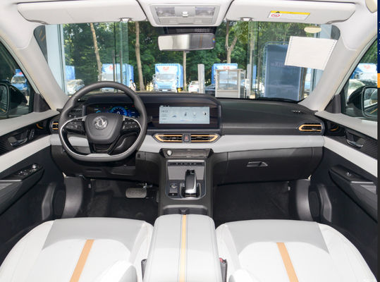 400KM Dongfeng Fengshen E70の純粋な電気小型乗用車4のドア5つの座席