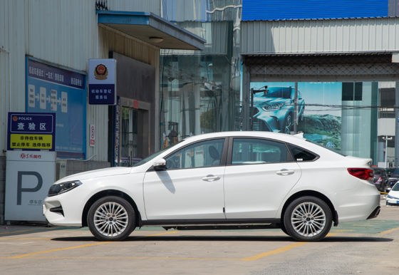 純粋な電気S60EV Dongfeng Ev車4つのドアとの415KM 5つの座席