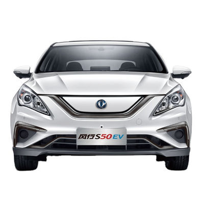 Fengxing S50 Dongfengモーター電気自動車415KMのコンパクト4のドア5つの座席