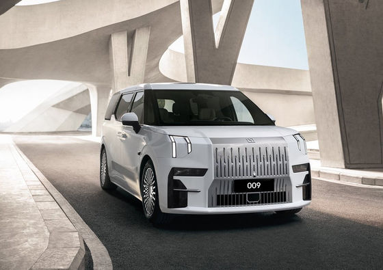 5ドア6の座席Geely Zeekr Ev 009 Zeekrの電気自動車702-822KMの長期