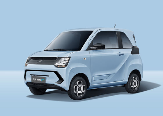 Fengguang小型EVの車4つの座席3つのドアの電気自動車120KM-220KM