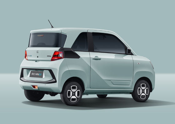Fengguang小型EVの車4つの座席3つのドアの電気自動車120KM-220KM