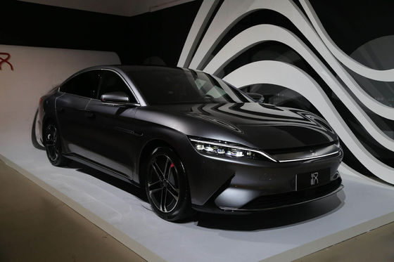 BydハンEvの純粋な電気2022公式の標準610-715KM 5つの座席