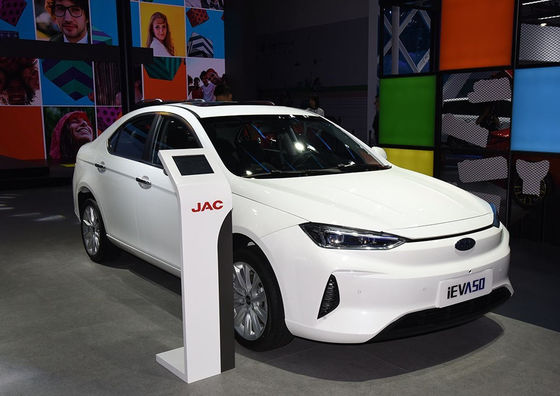 350-402KM JACの電気自動車単一モーターJAC Iev A50自動電気自動車