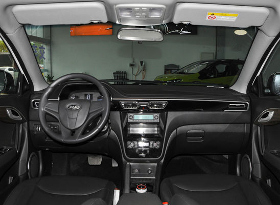 350-402KM JACの電気自動車単一モーターJAC Iev A50自動電気自動車