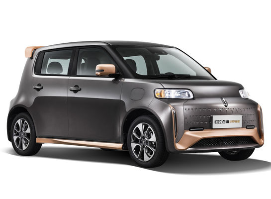ORAの白い猫の5つのドアとの万里の長城モーターEV 305-401KM純粋な電気4つの座席