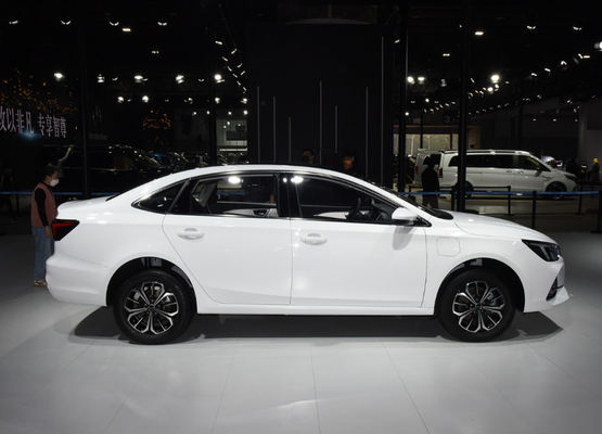 0.5H速い充満SAICモーター電気自動車Roewe I6 MAX EV 502-605KM