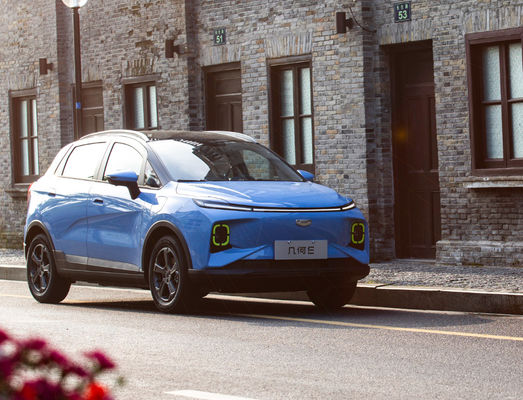 幾何学E小さいSUV EVの車320-410KM贅沢な電気Suv 60kw