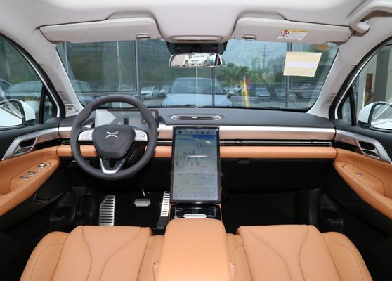 XiaoPeng P5 2022の450-550KM密集した電気自動車4つのドア5つの座席
