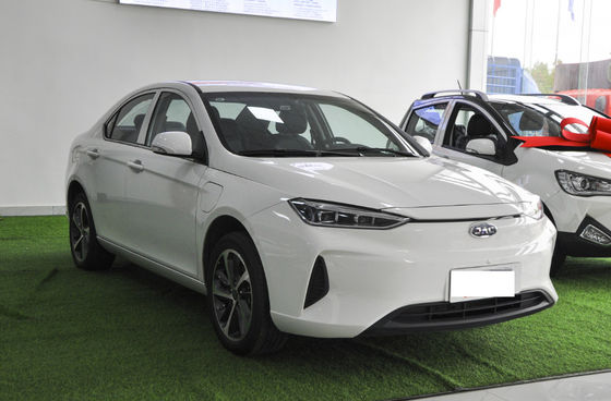 JAC IEVA50 Jianghuai 2020-2021の自動電気自動車350-402KM 4つのドア5つの座席