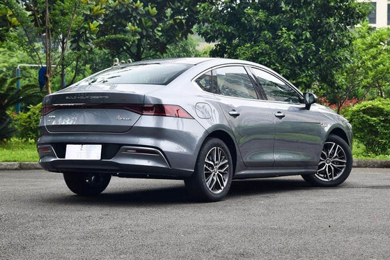 Ev 4のドア5の座席高性能と400-600KM密集したByd Qin