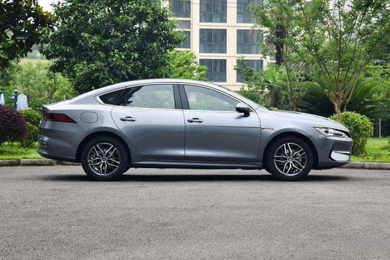 Ev 4のドア5の座席高性能と400-600KM密集したByd Qin