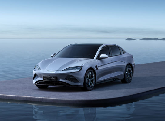 Bydのシールのセダンの電気自動車中型の550-700KM 5つのドア5つの座席