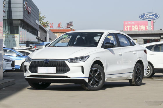 E3 Bydのセダンの電気自動車の公式の標準401KM 4つのドア5つの座席