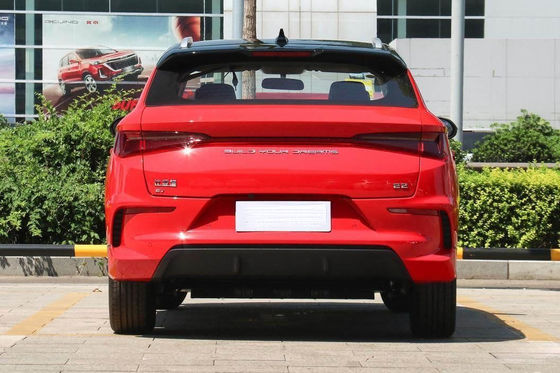 Byd E2の赤いセダンの電気自動車2022年のワールド・トゥデイ401KM 5つのドア5つの座席