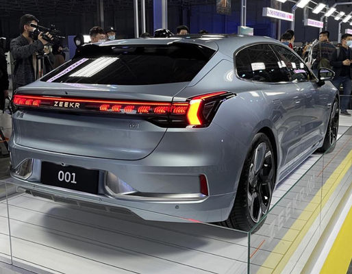 Zeekr 001の銀2023の純粋なEv車546-1032KMの長期高性能